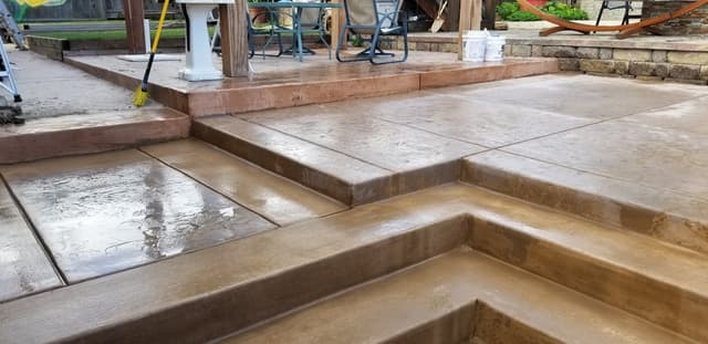 Multiple Layer texture and color concrete patio deck 